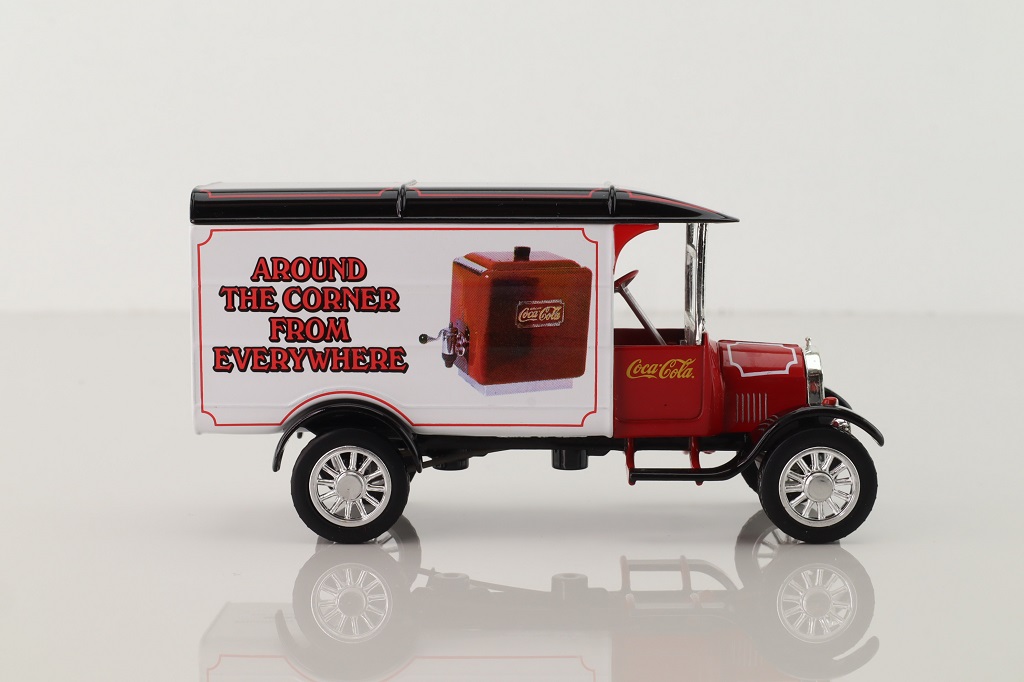 Matchbox Collectibles YYM96509; 1926 Ford Model TT Van; Coca-Cola